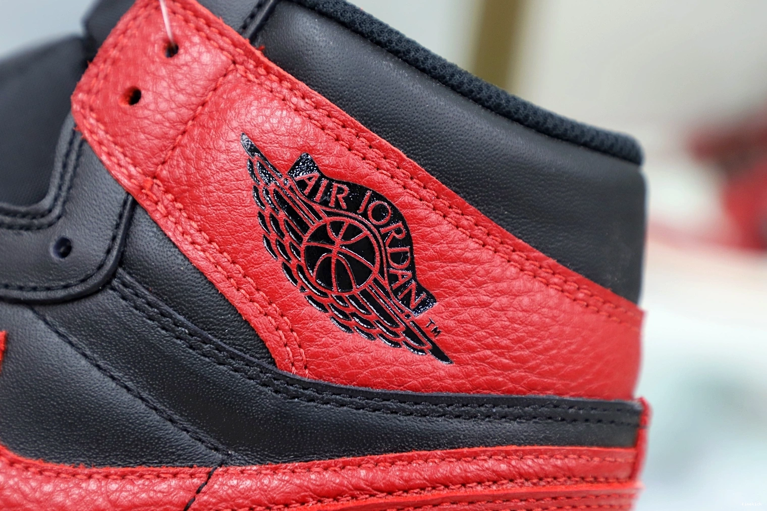 JORDAN AIR HIGH 1 'BRED' RETRO OG 0717